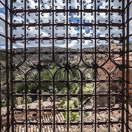 La Casa Amarilla Bronchales Casa de Férias