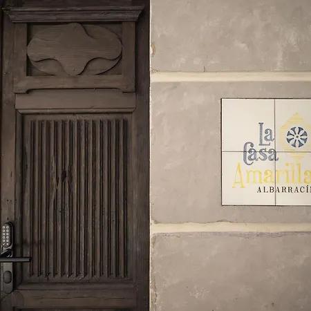 La Casa Amarilla Bronchales Albarracín