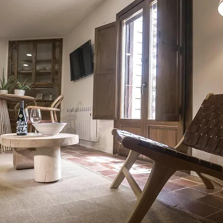 La Casa Amarilla Bronchales * الباراثين