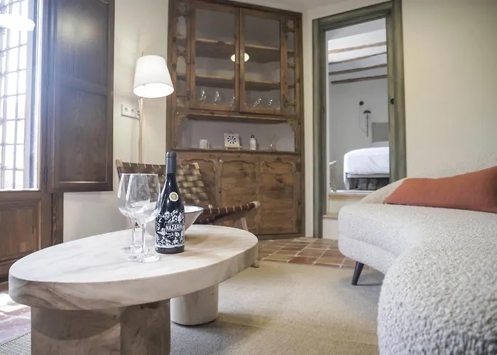 La Casa Amarilla Bronchales بيت للعطل *